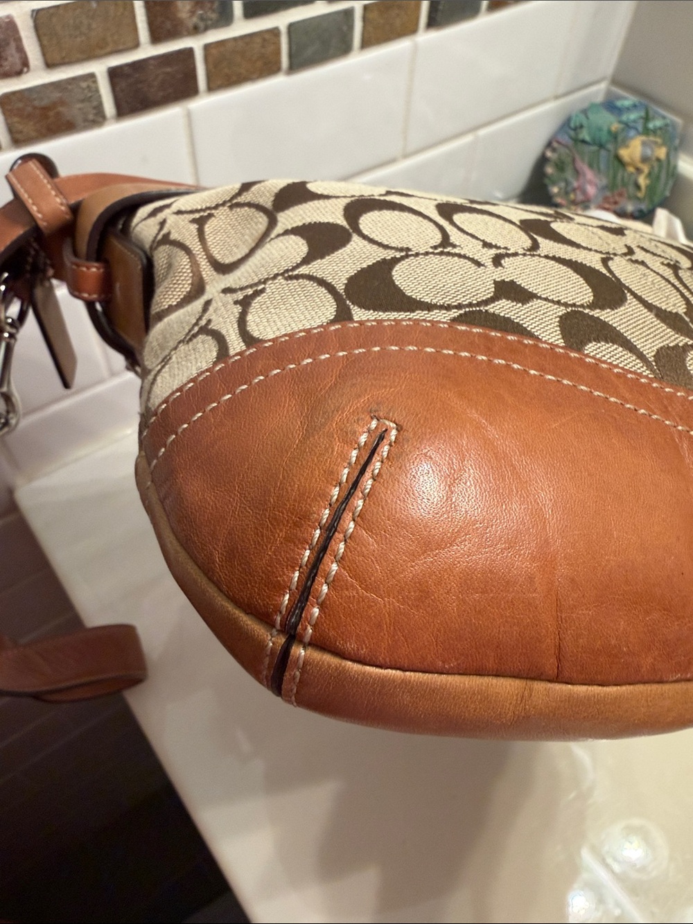 Coach SOHO Tan and Brown Signature shoulder/crossbody bag - Picture 8 of 10